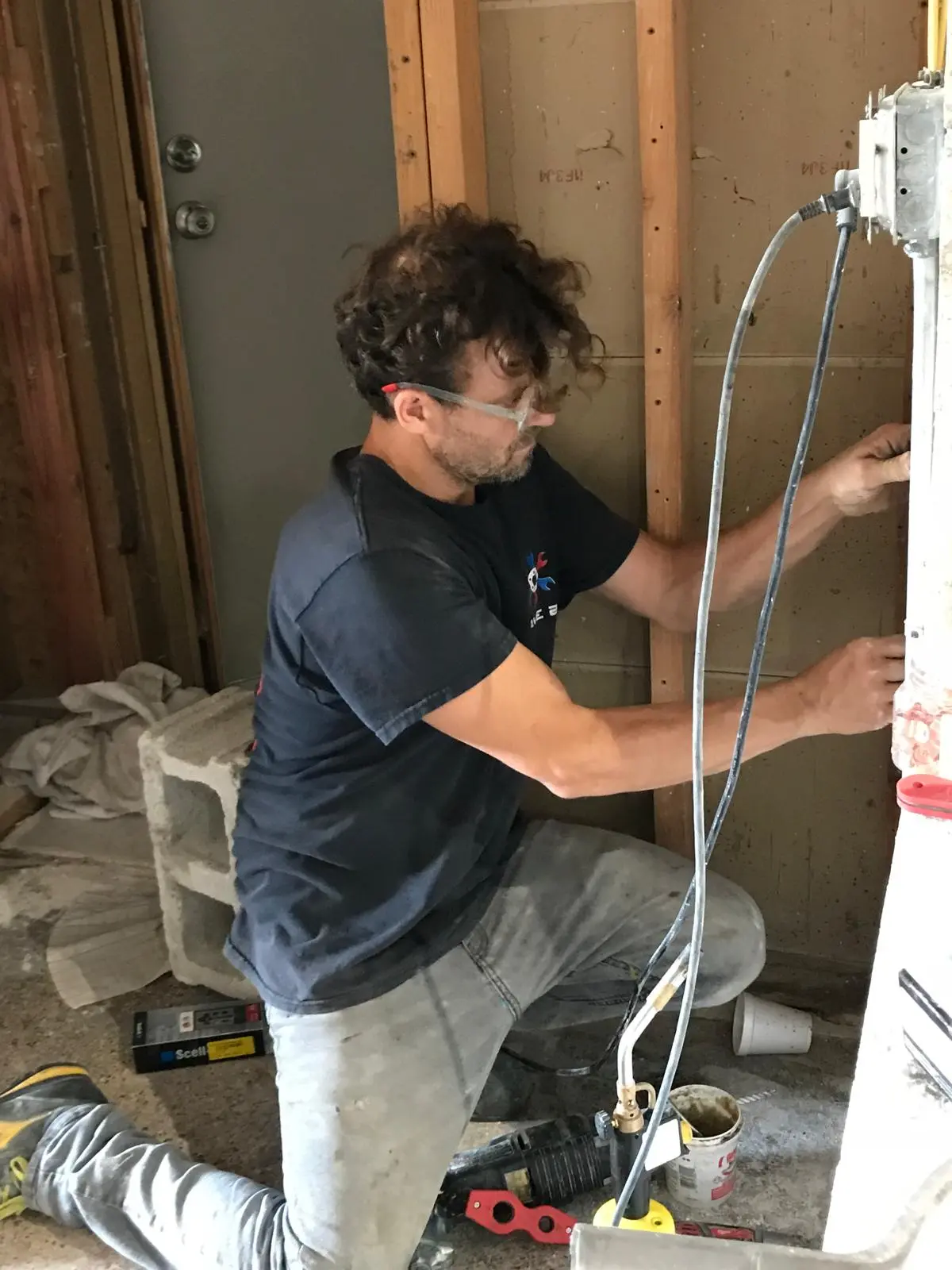 Water Heater Installation - Guide to Installing Heat Pump Models